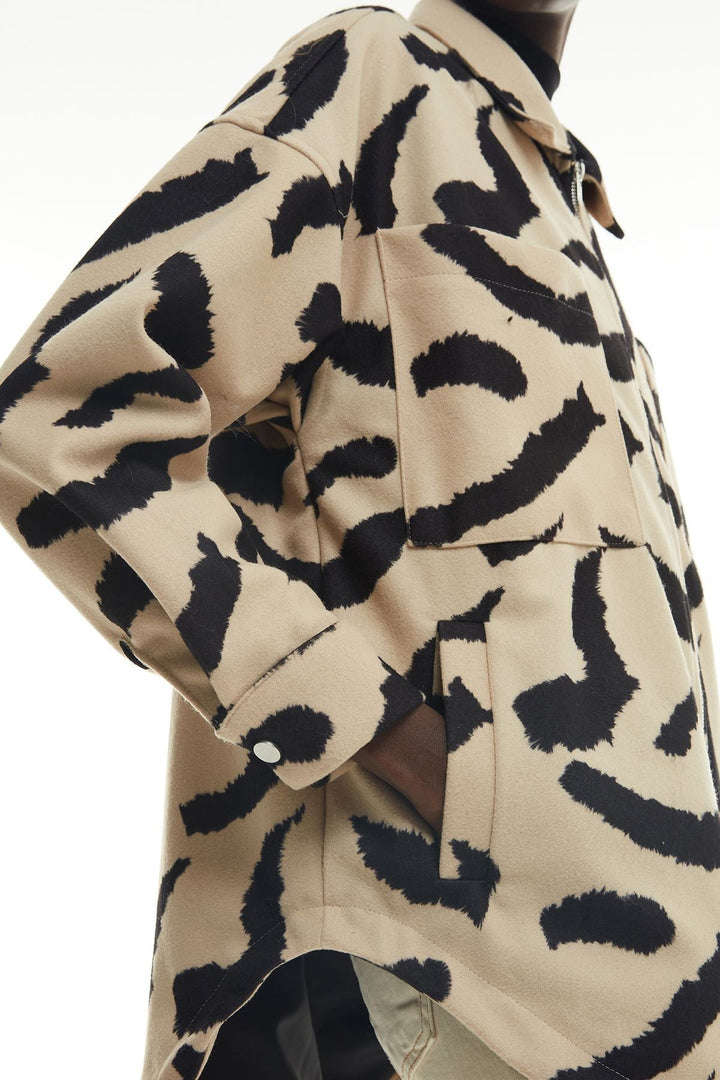 Fermuar Detaylı Leoparlı Ceket Bej