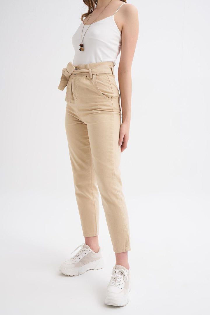 Kemerli Mom Jean Bej