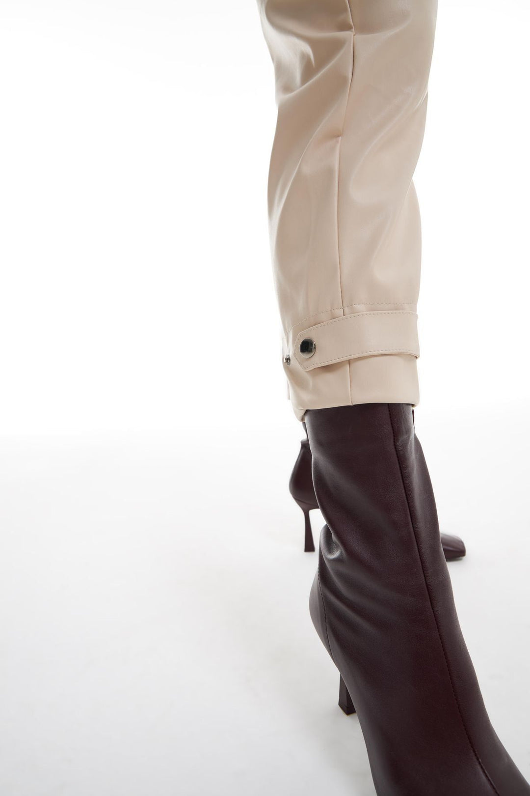 Leather Jogger Stone with Snap Snap Leg