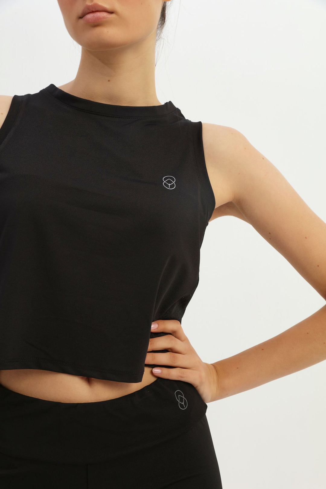 Arkası Fileli Spor Üst Siyah