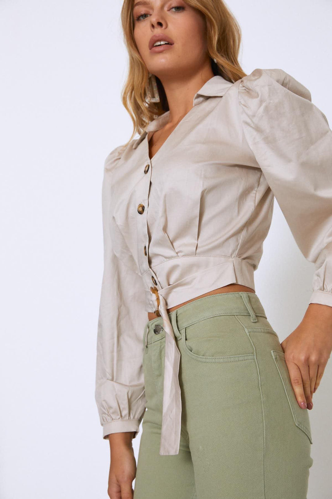 Önü Düğmeli Balon Kol Gömlek Taş