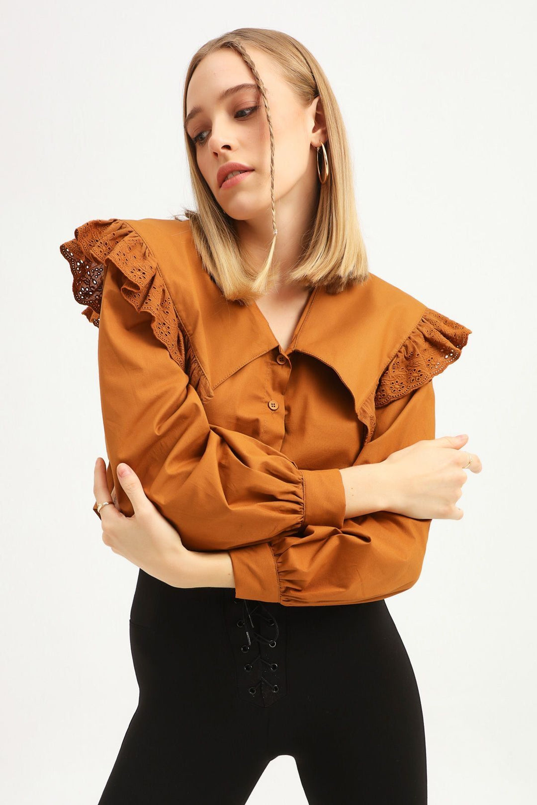 Guipure Flywheel Shirt Camel