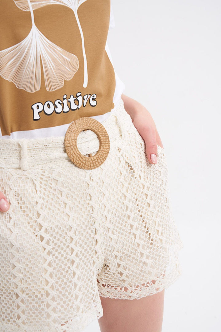 Belt Detailed Laced Shorts Ecru