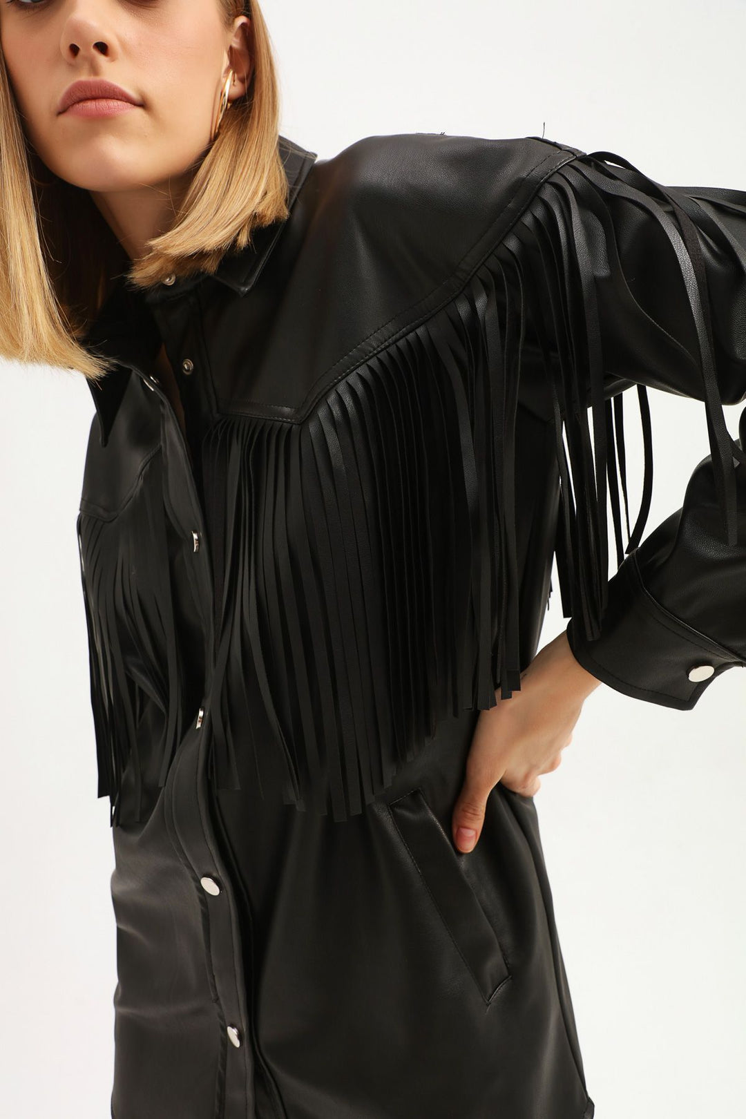 Püsküllü Deri Gömlek Siyah