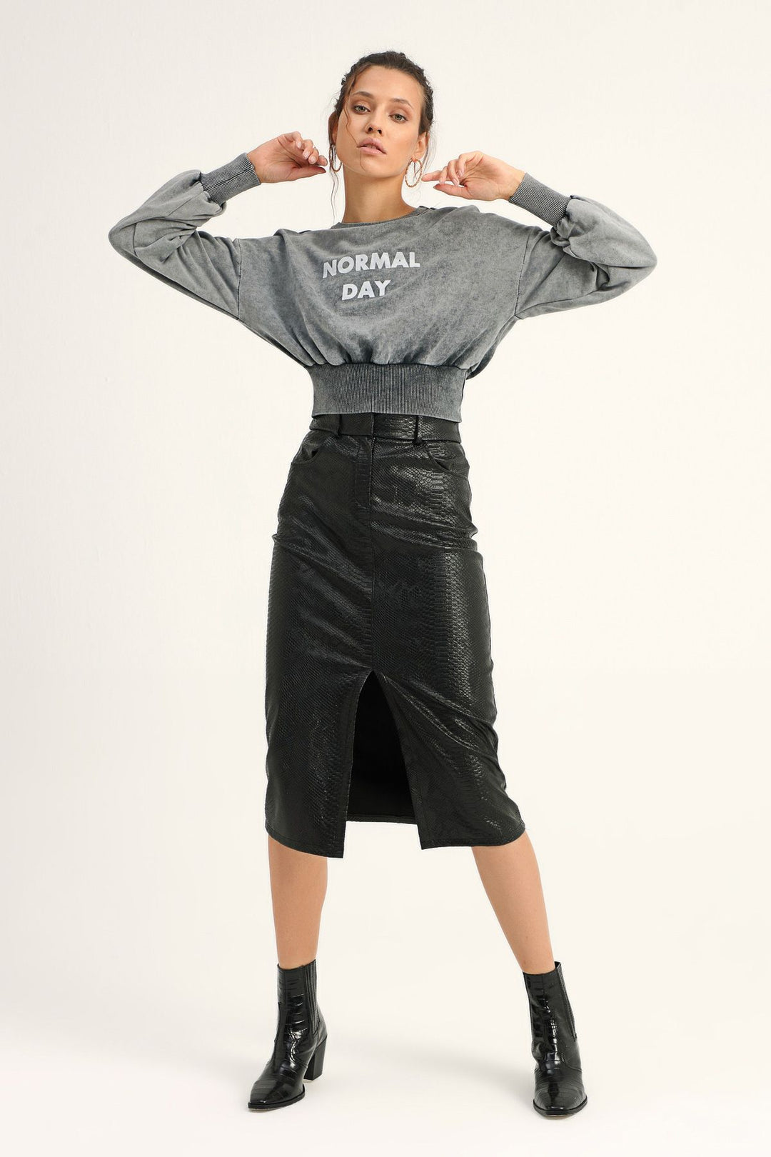 Printed Crop Sweatshirt Anthracite