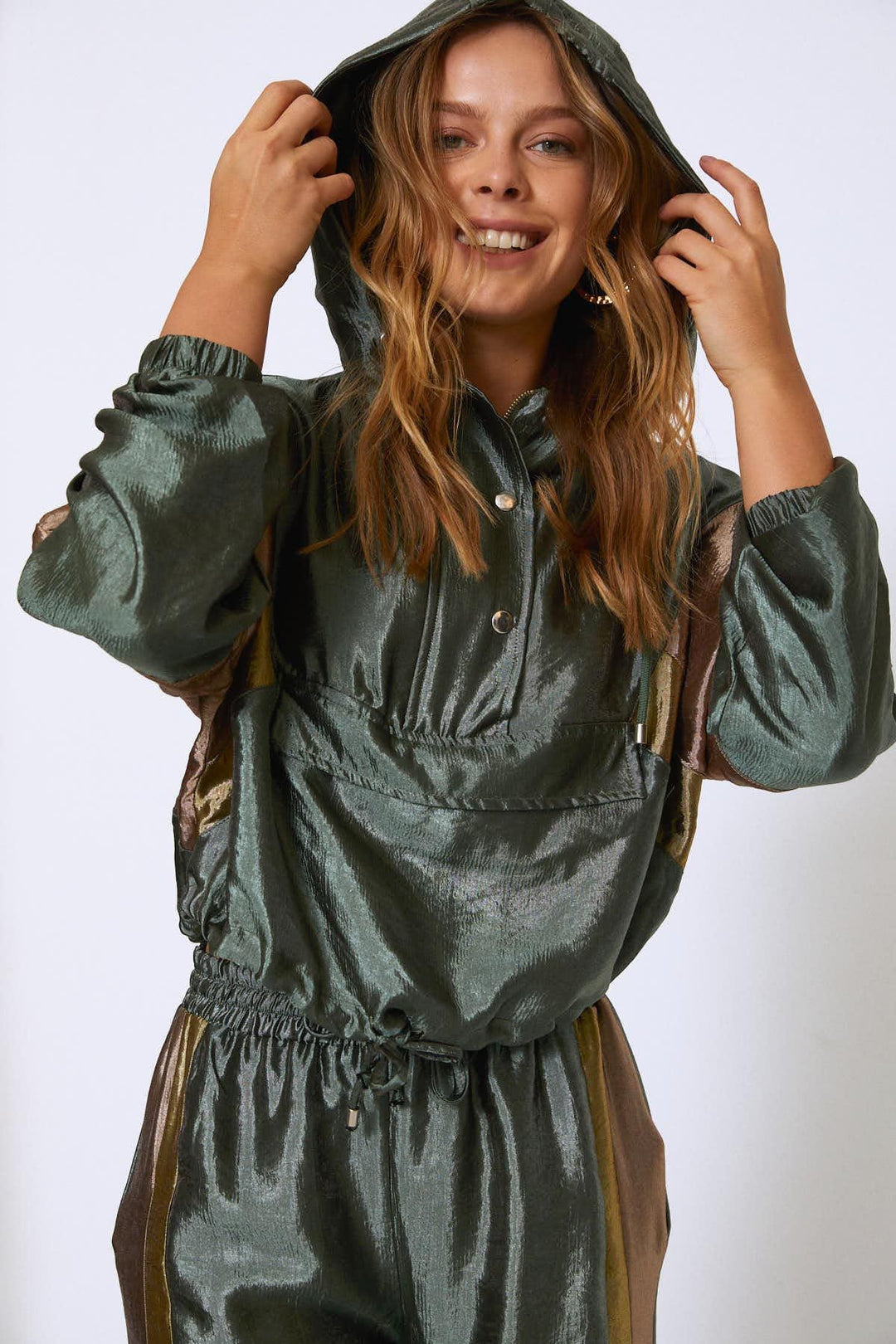 Hooded Shiny Sweatshirt Khaki