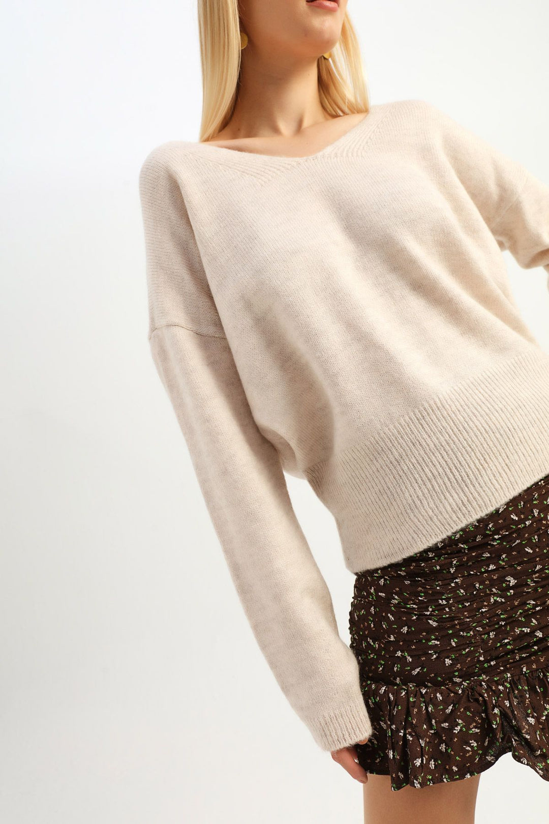 V Neck Sweater Stone
