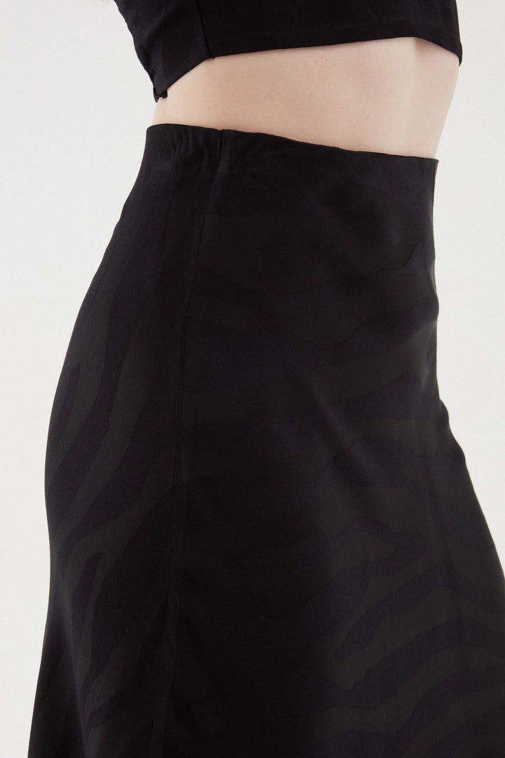 Jacquard Midi Length Skirt Black