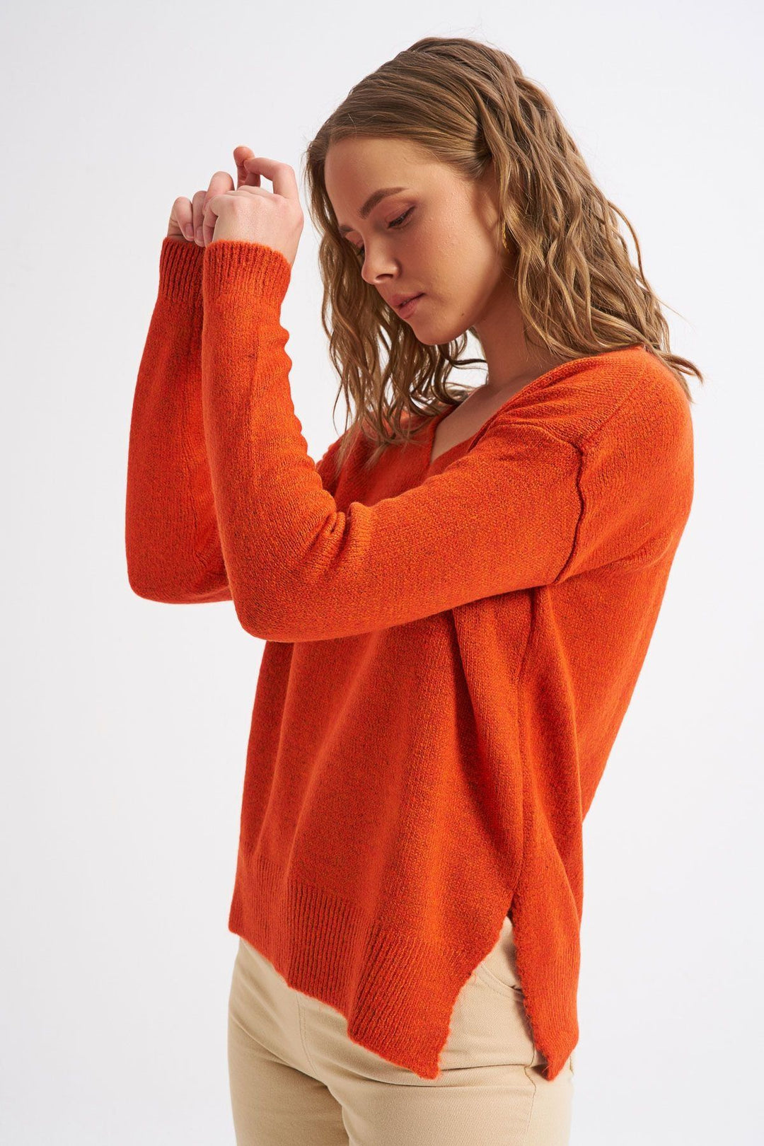 Side Slit V-Neck Jumper Orange