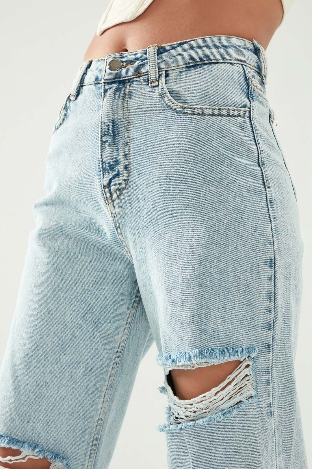 Yırtık Detaylı Bol Paça Kot Pantolon Buz Mavi