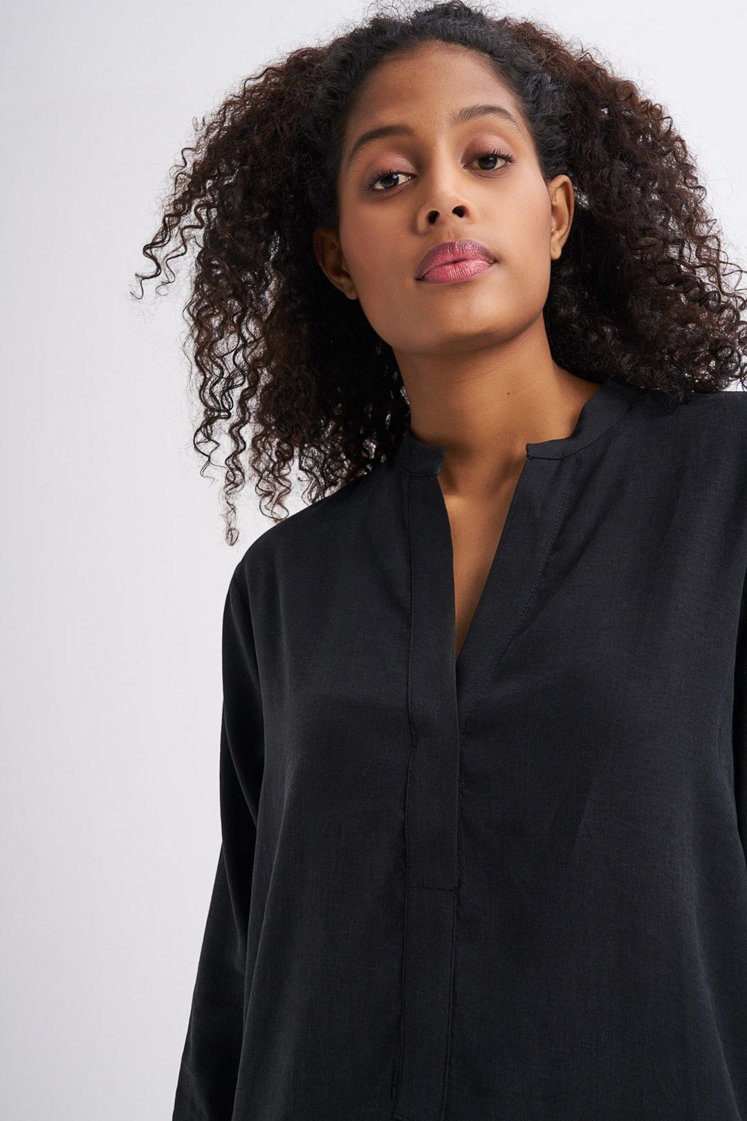 Hakim Yaka Gömlek Siyah