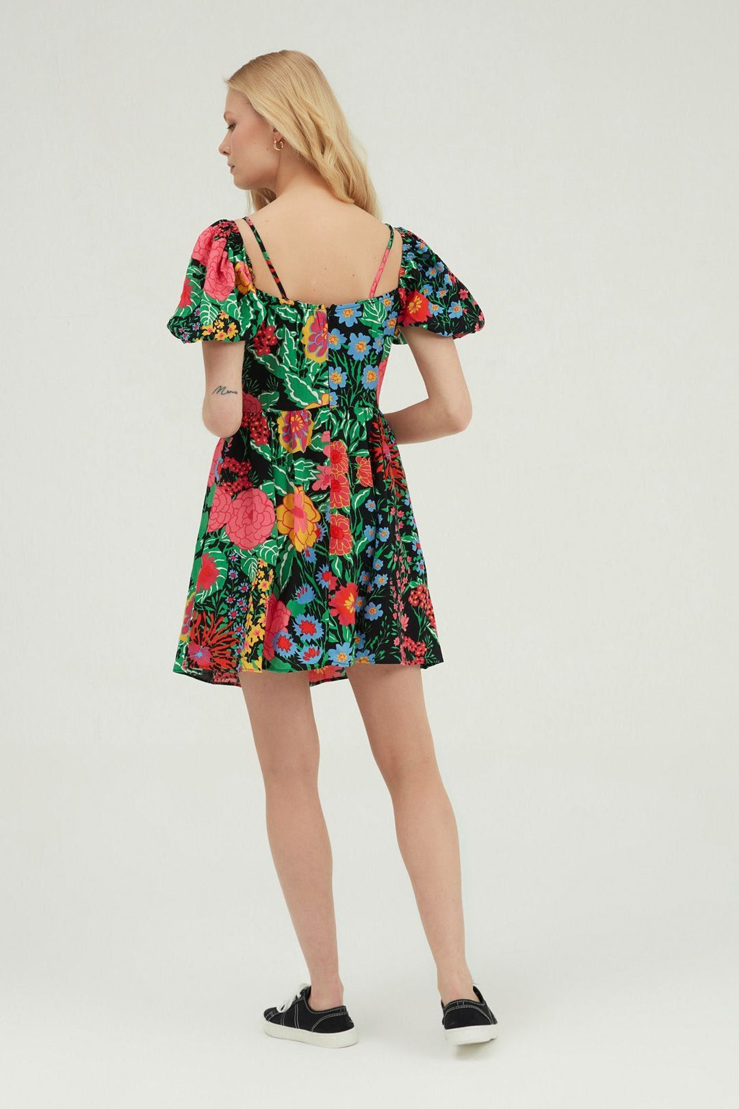 Çiçekli Balon Kol Mini Elbise Siyah