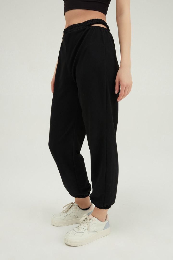 Low-cut Jogger Pants Black