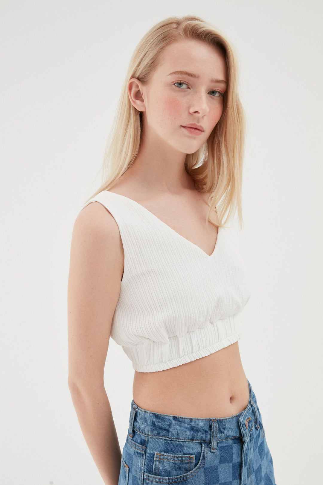 Beli Lastikli Crop Bluz Beyaz