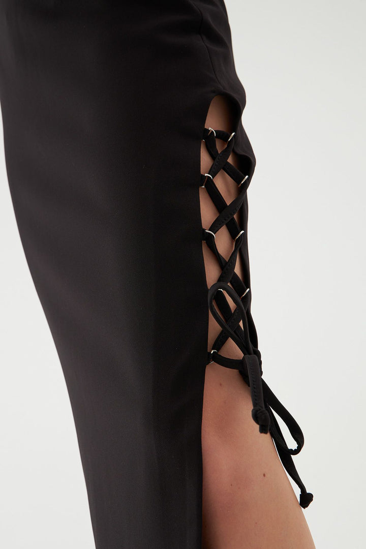 Tie Tie Detailed Midi Skirt Black