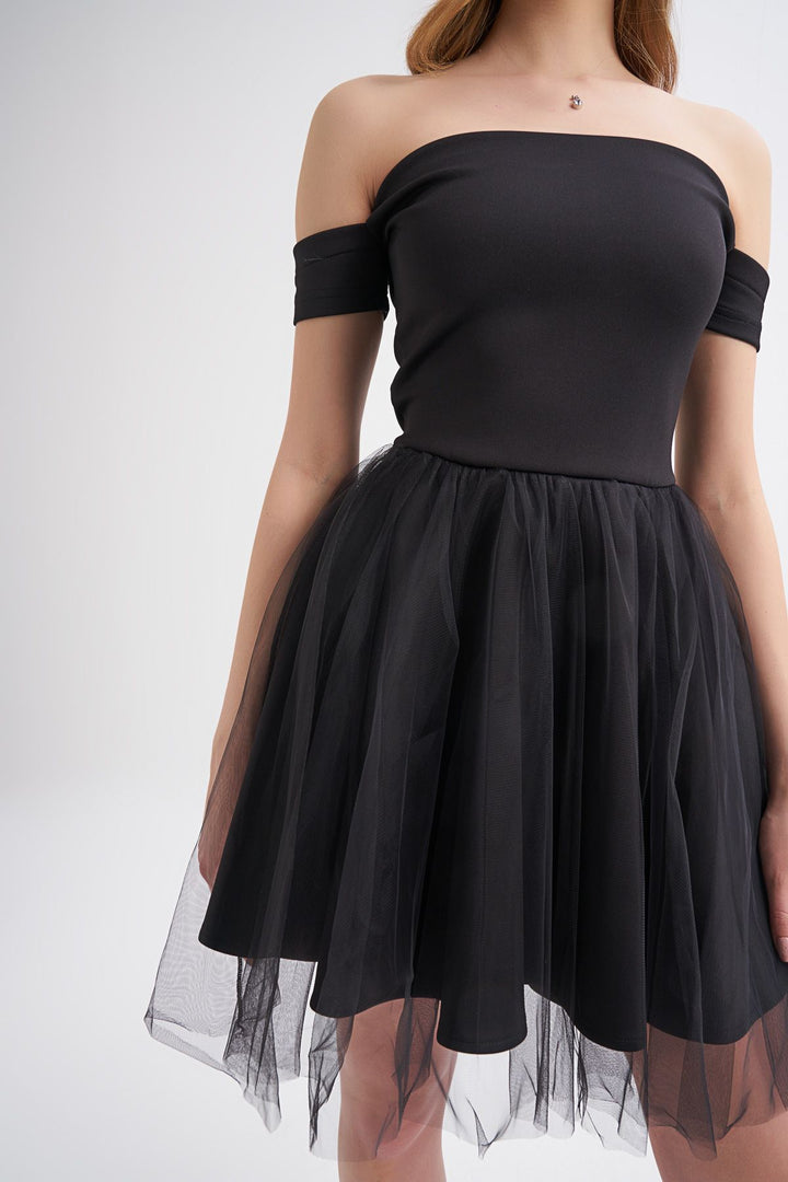 Tül Etek Askılı Mini Elbise Siyah