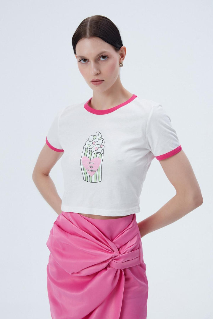 Dondurma Desenli Crop Tişört Ekru