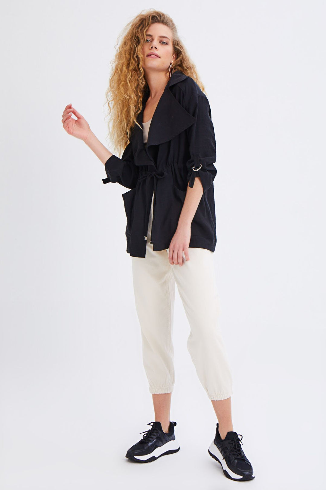 Beli Büzgülü V Yaka Ceket Siyah