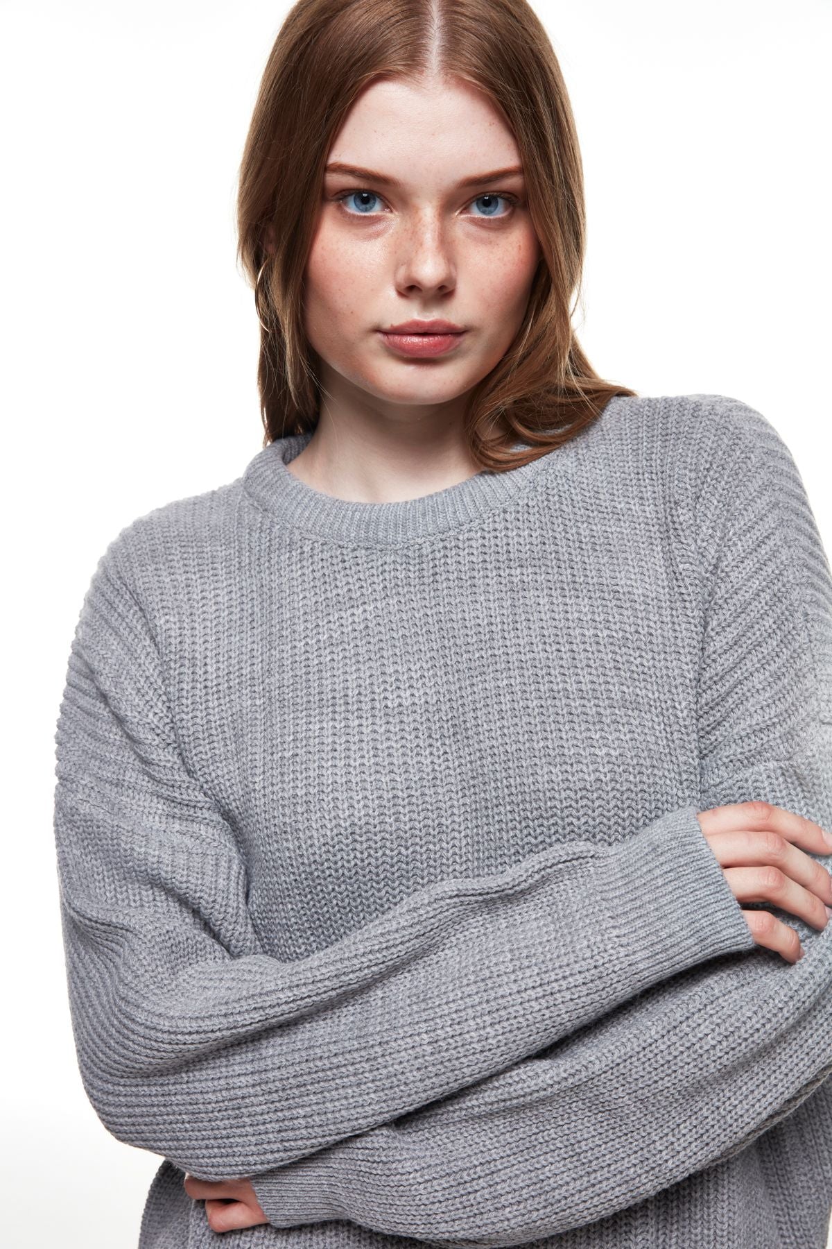 Crew Neck Knitted Sweater Gray