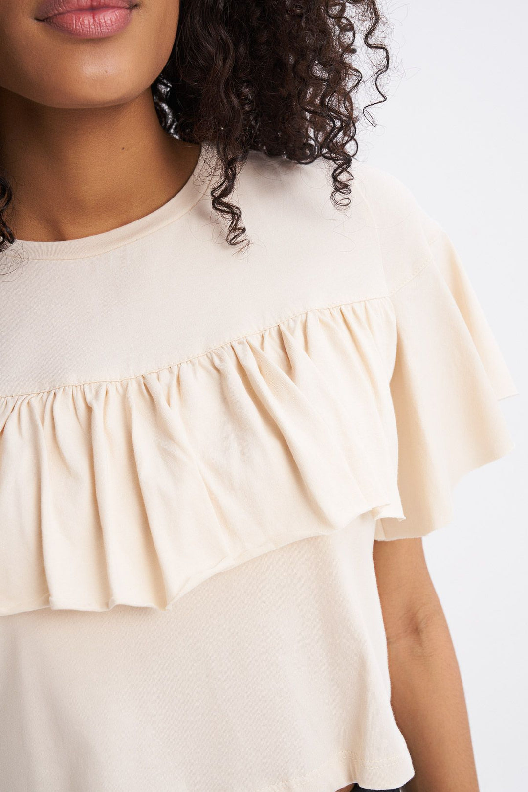 Fırfırlı Crop Tişört Açık Bej