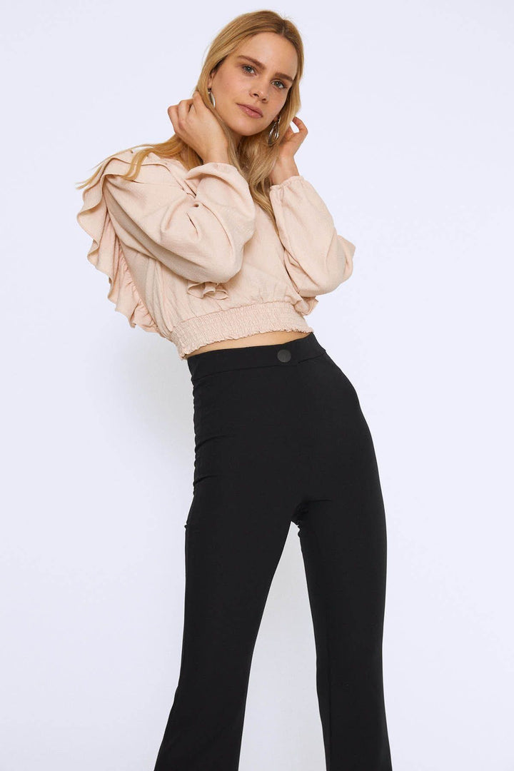 Ruffled Crop Blouse With Waist Gipe Beige