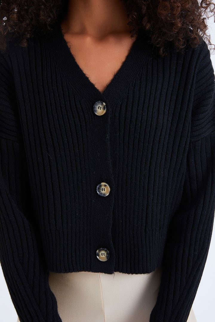 Düğmeli Hırka Siyah