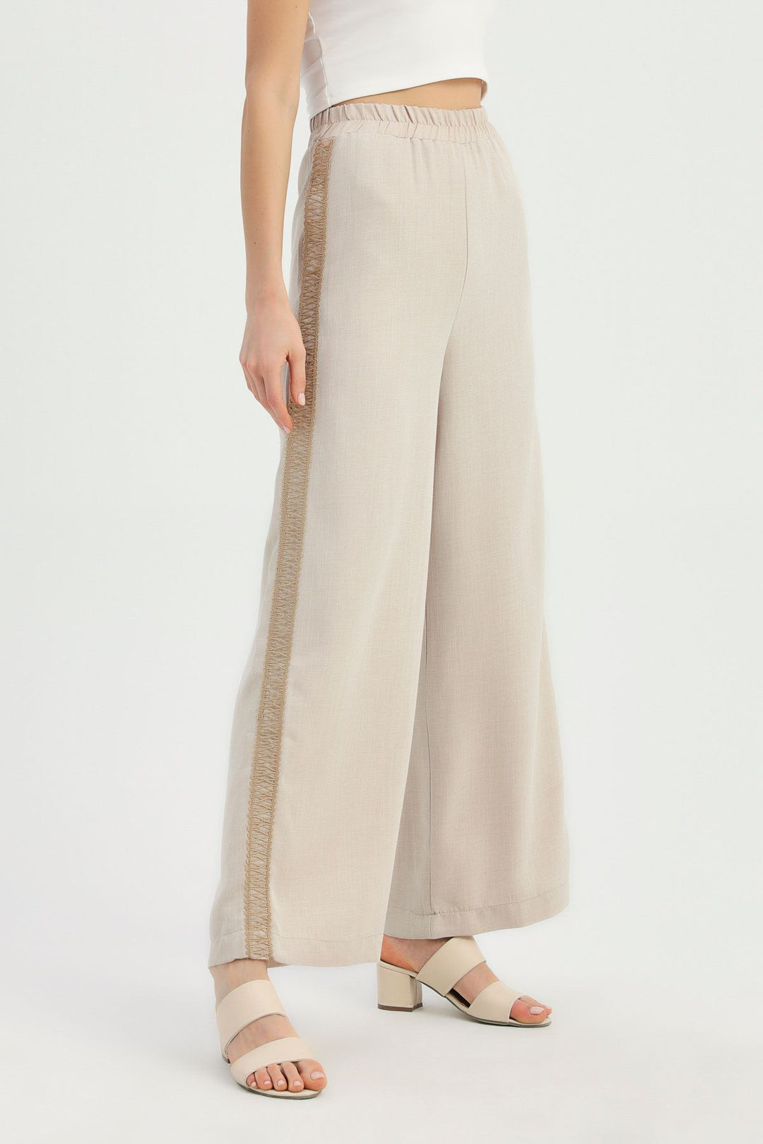 Yanları Şeritli Beli Lastikli Pantolon Bej