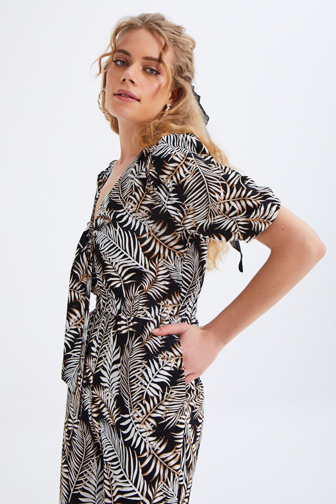 Yakası Bağlamalı V Yaka Tulum Siyah