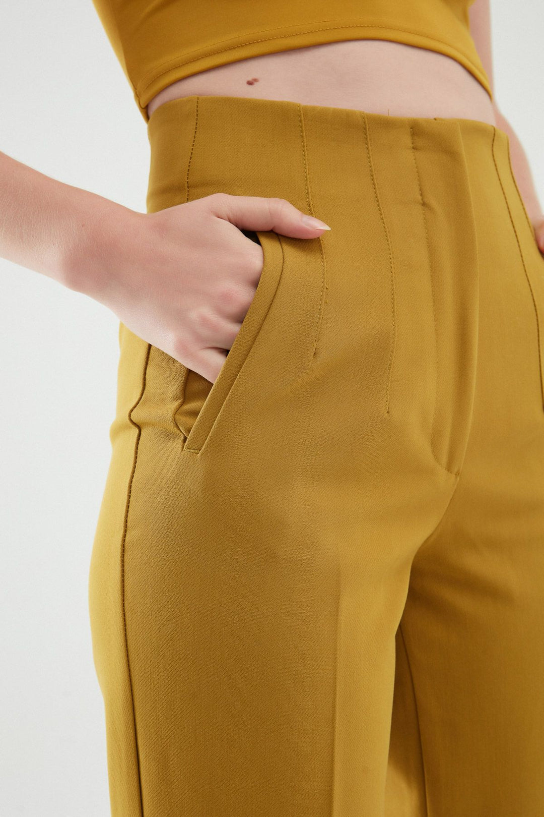 Plier Detailed Trousers Olive