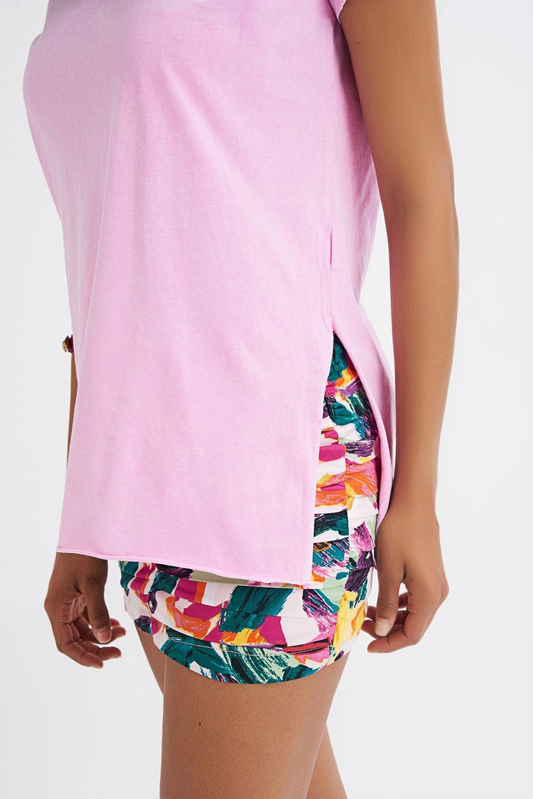 Yanı Yırtmaçlı Bisiklet Yaka Tişört Fuşya