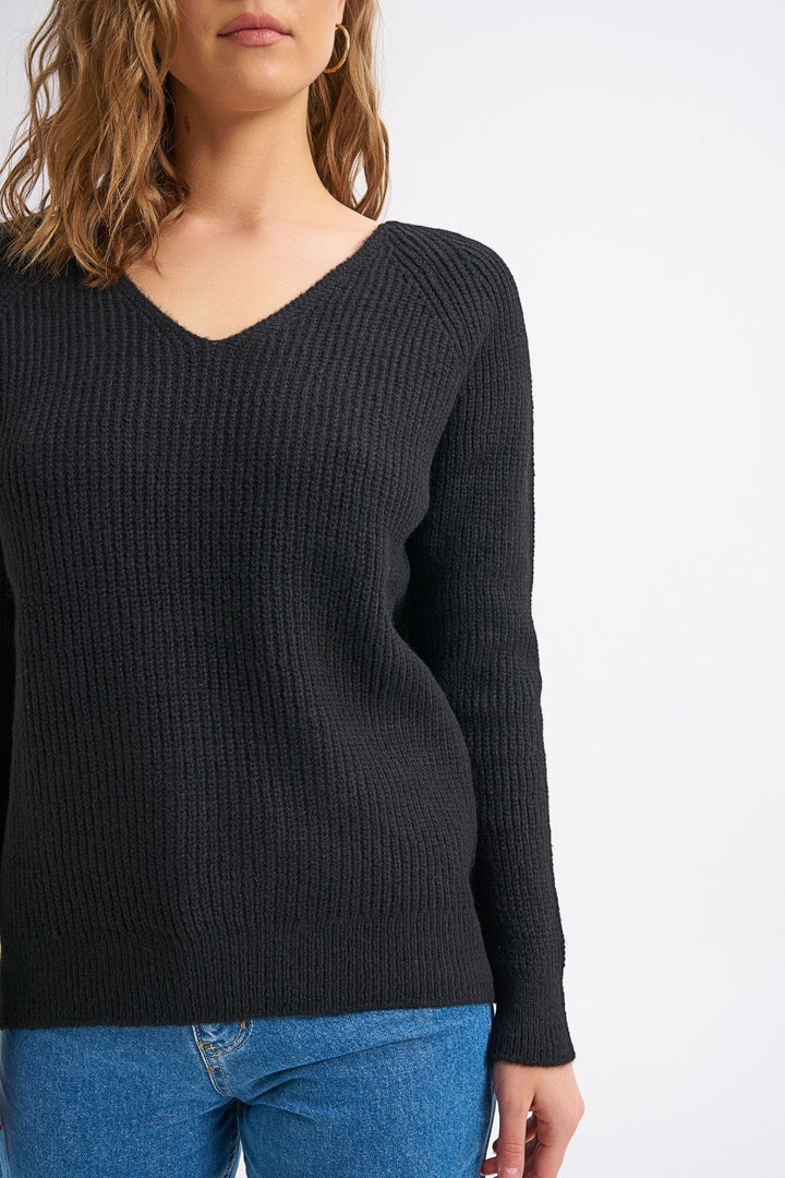 V Neck Long Sweater Black