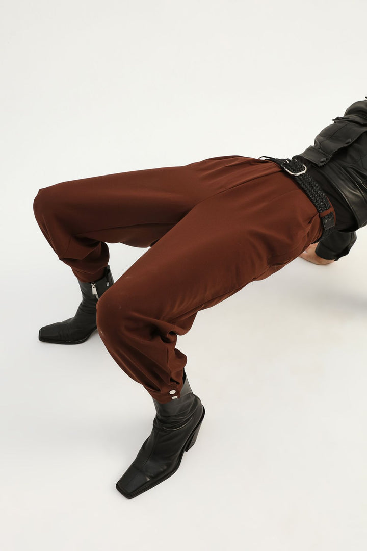 Kemerli Paçası Çıtçıtlı Pantolon Koyu Kahve