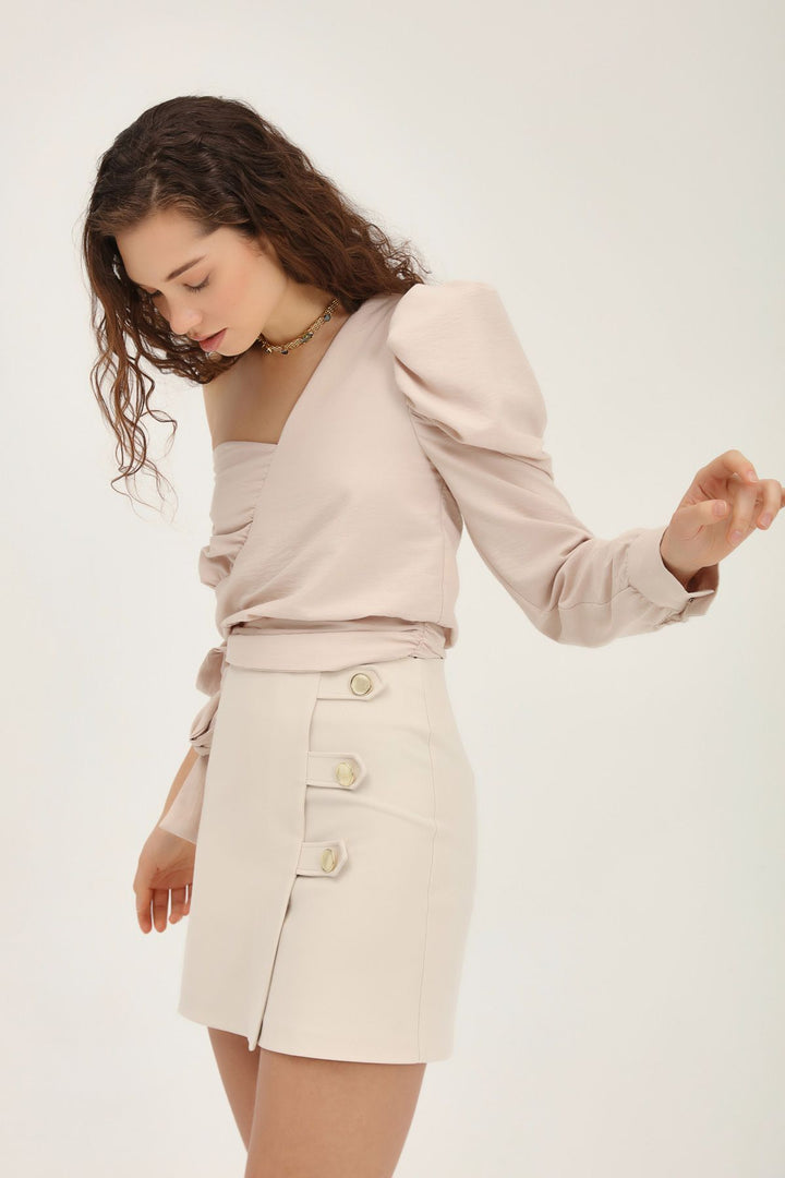 Tek Omuz Bağlama Detaylı Bluz Bej