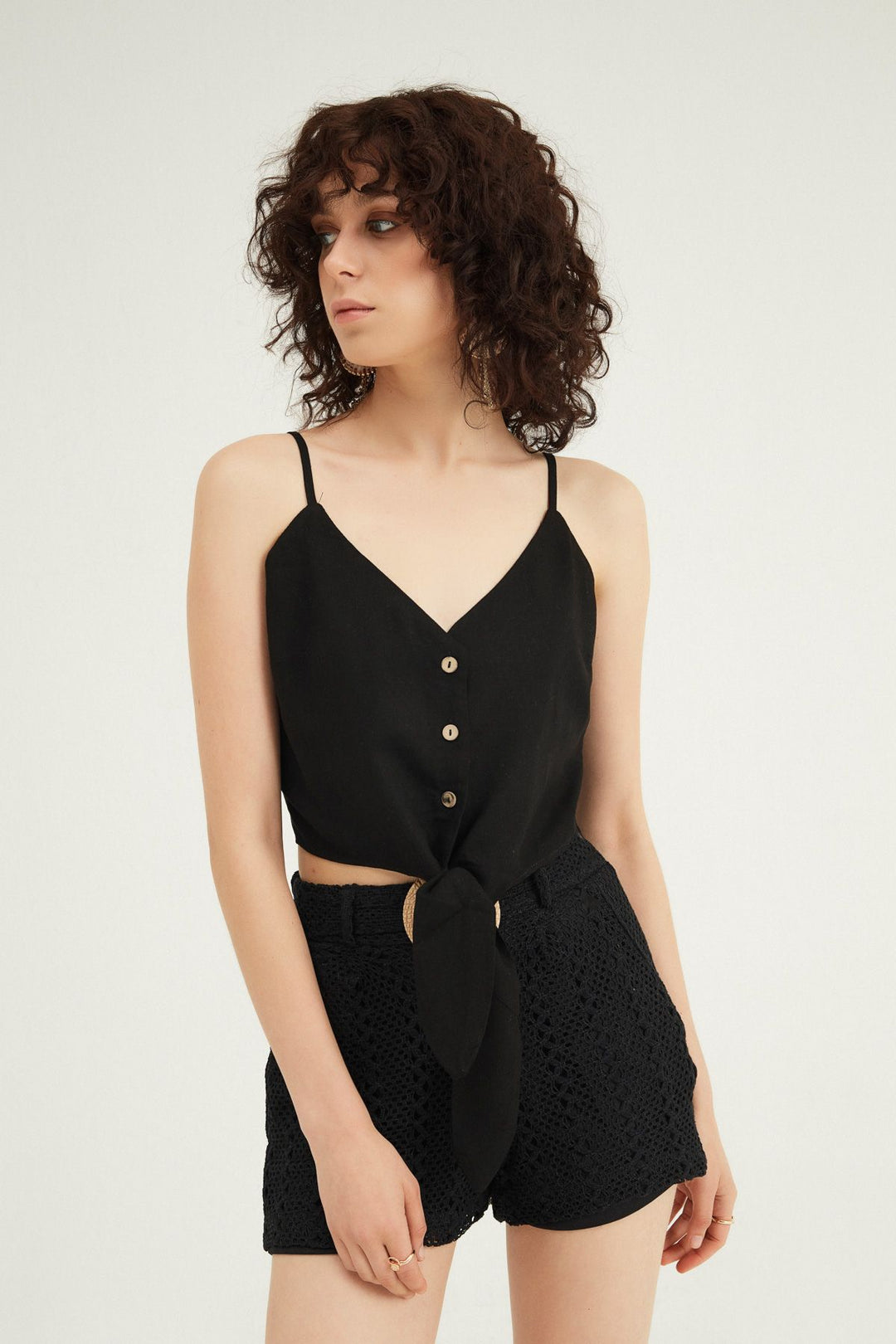 Belt Detailed Laced Shorts Black