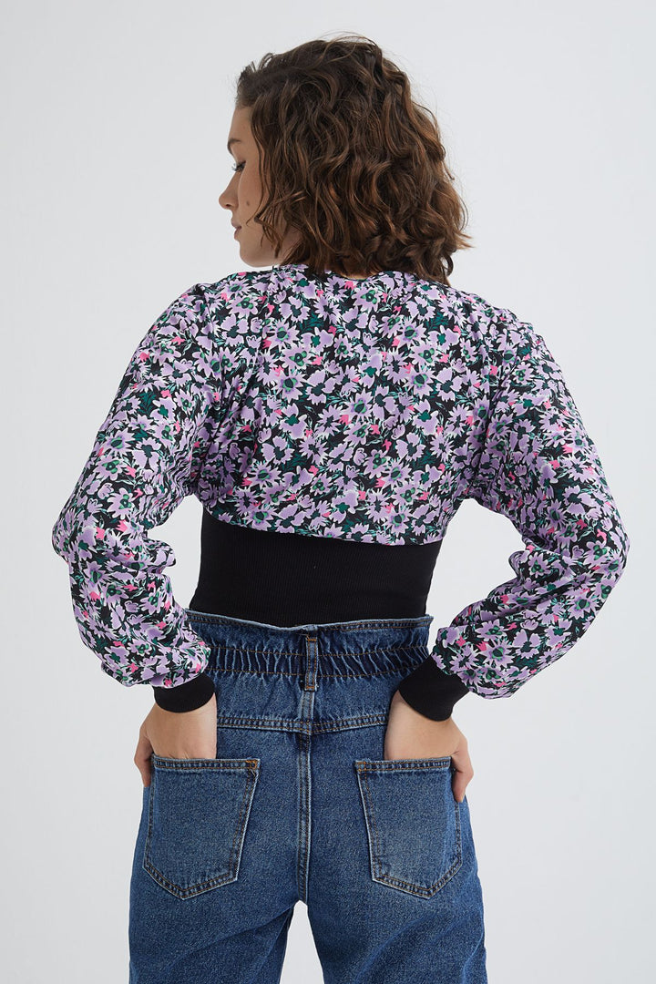 Çiçek Desenli V Yaka Bluz Lila