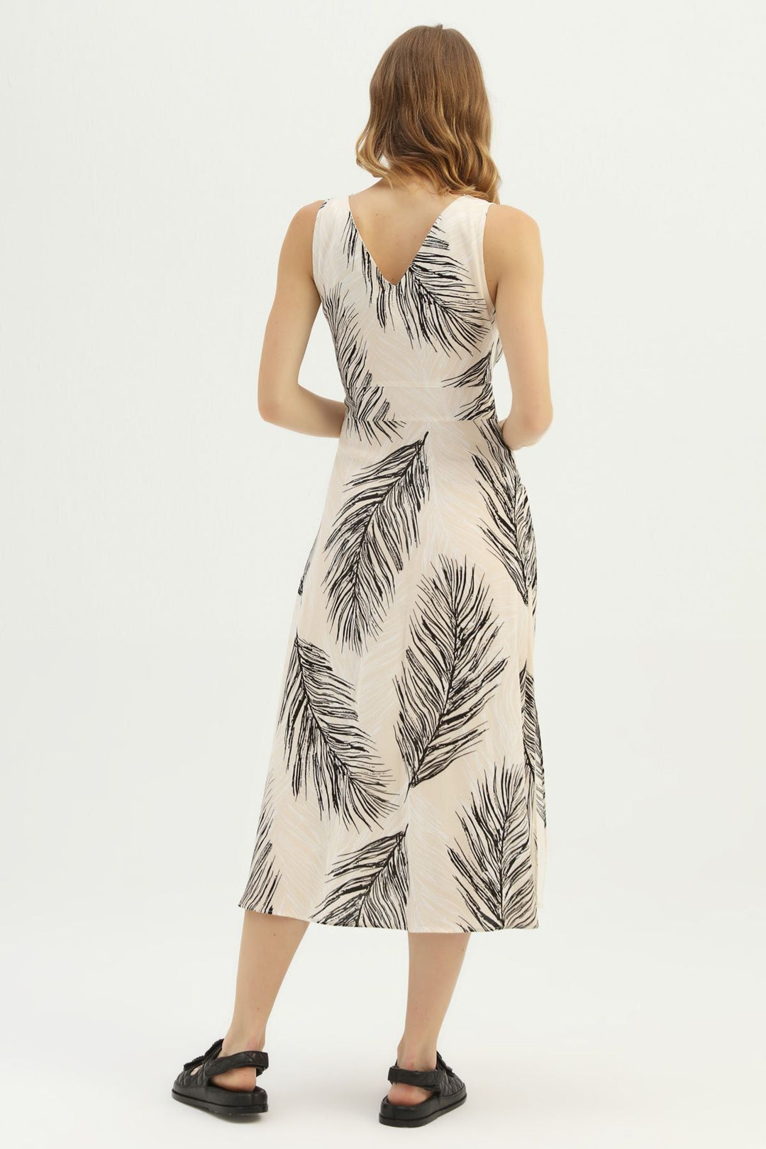 Patterned V-Neck Slit Dress Beige