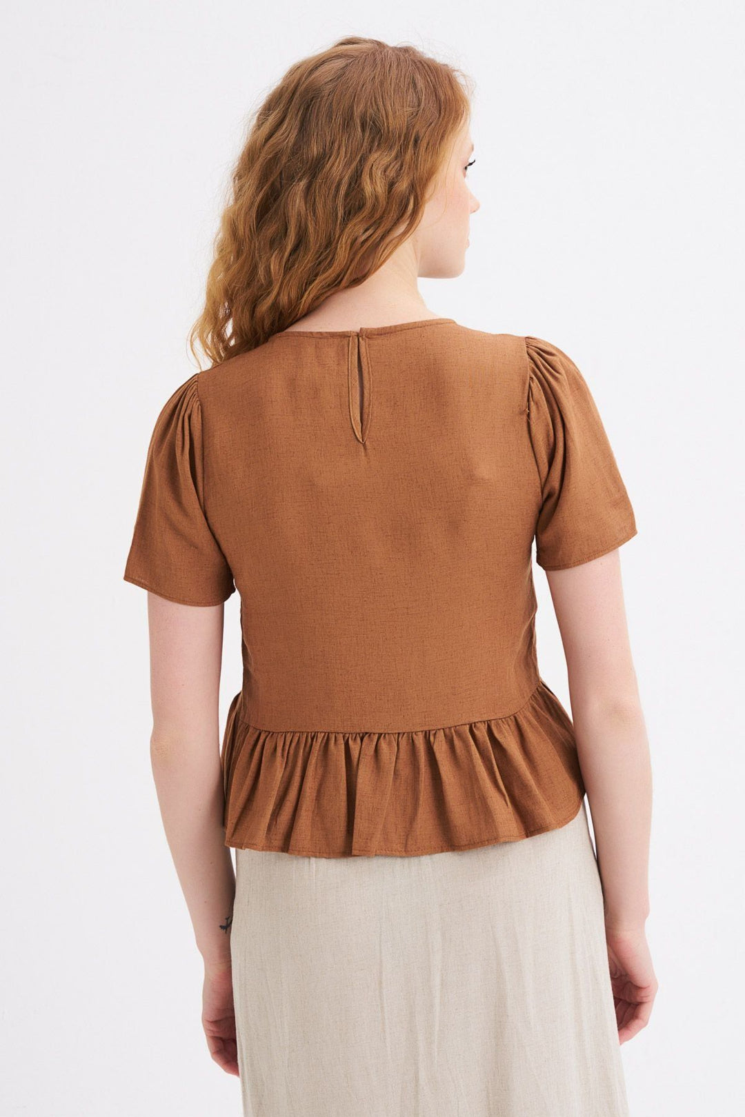 Ruffle Linen T-Shirt Brown
