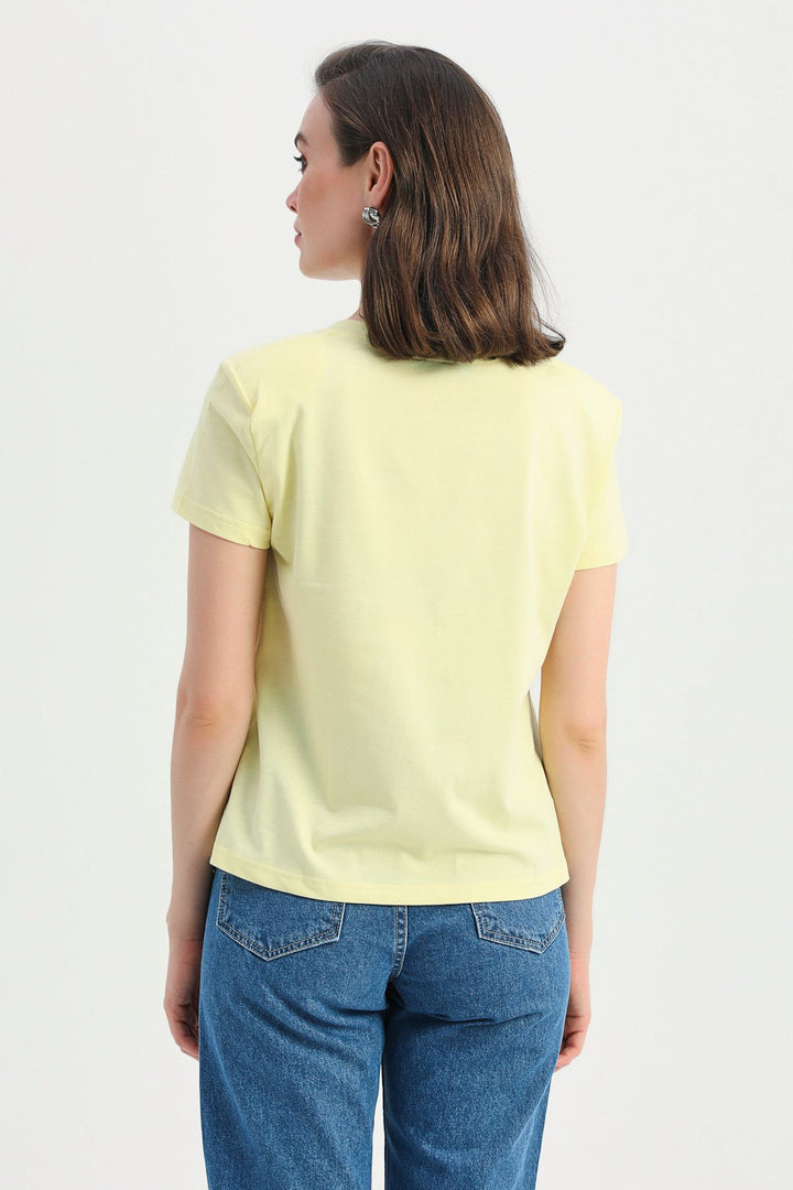 Vatkalı V Yaka Tişört Sarı