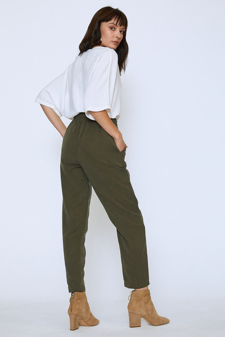 Beli Lastikli Kuşaklı Casual Pantolon Haki