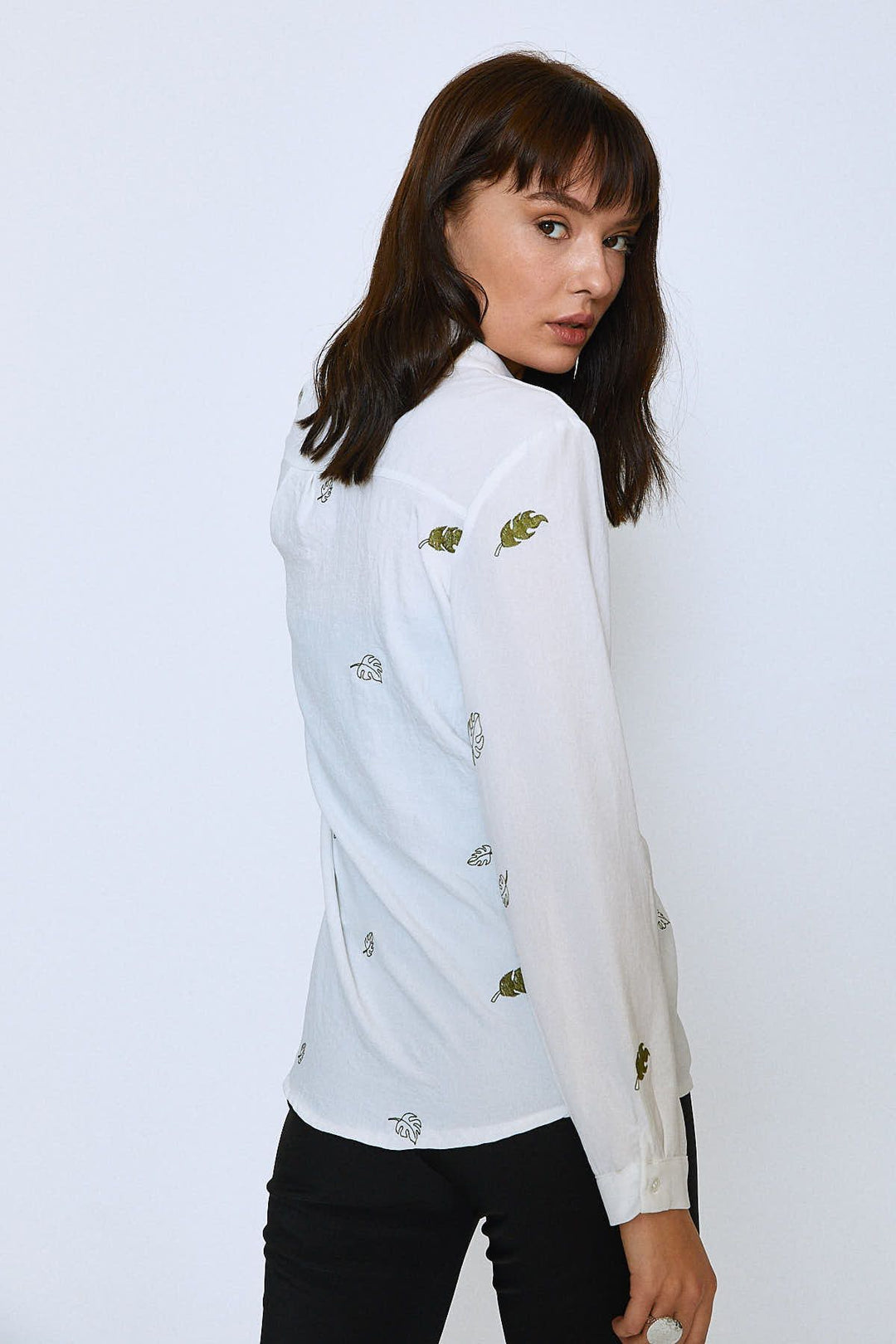 Leaf Embroidered Shirt Ecru