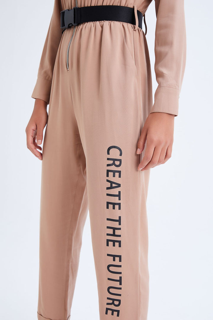 Kemerli Yazı Detaylı Tulum Camel