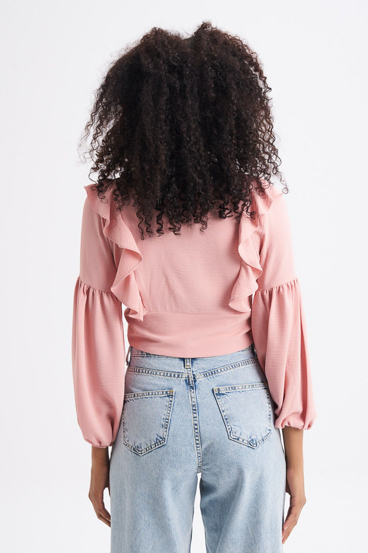 Önü Düğmeli V Yaka Fırfırlı Bluz Gül