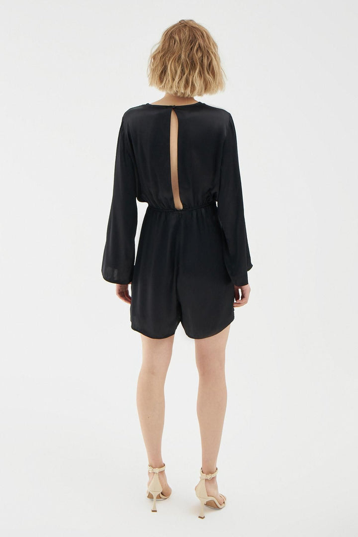 Düğüm Detaylı Saten Tulum Siyah