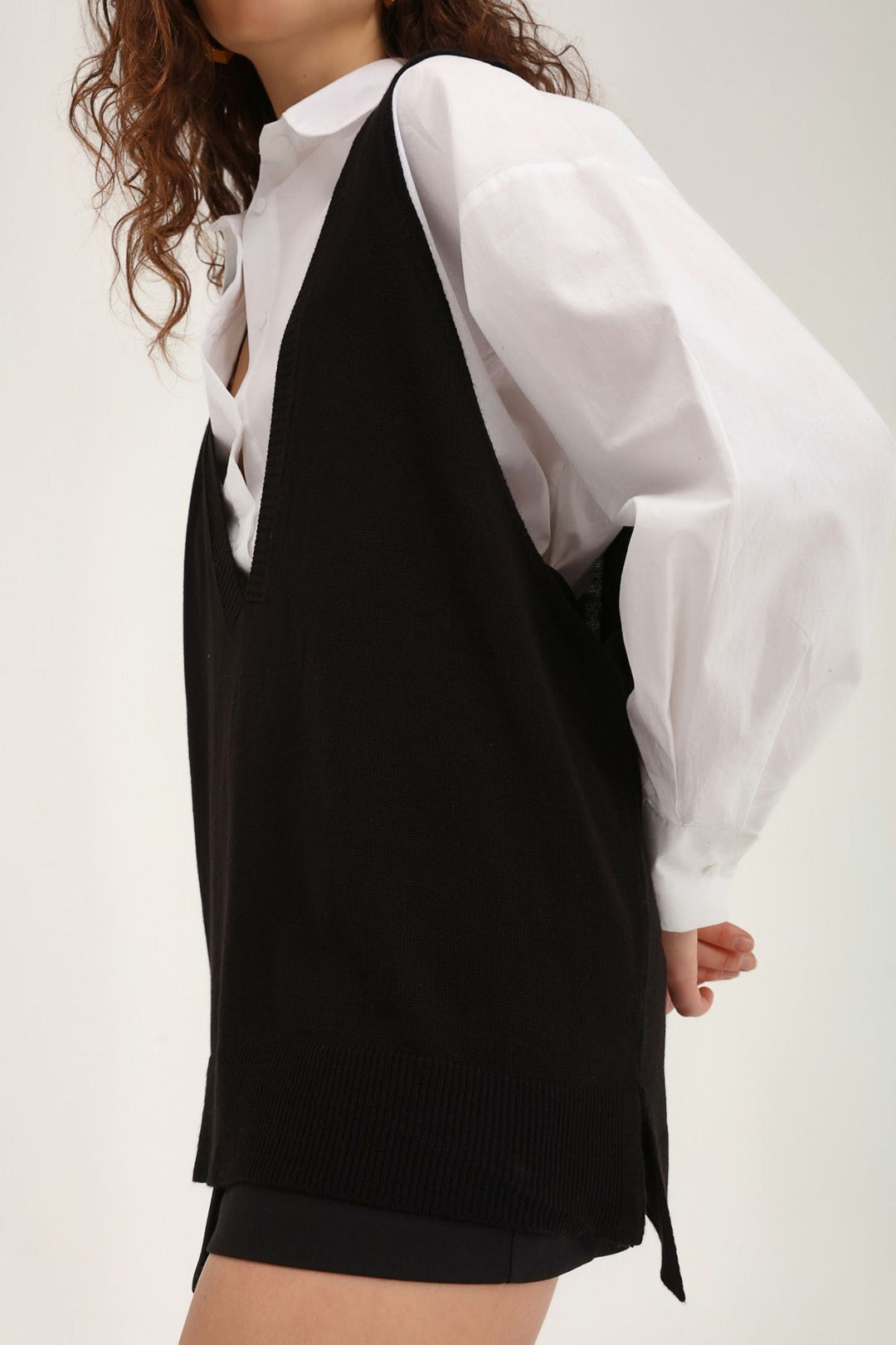 V Neck Sweater Black