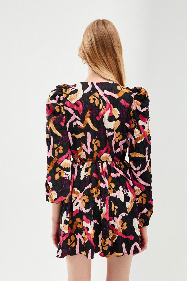 Fırfırlı V Yaka Elbise Siyah