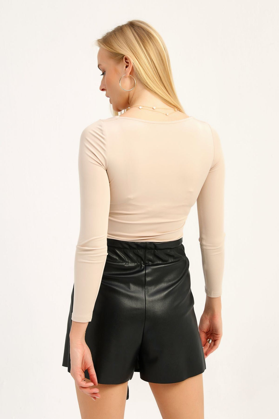 Büzgülü V Yaka Bodysuit Bej