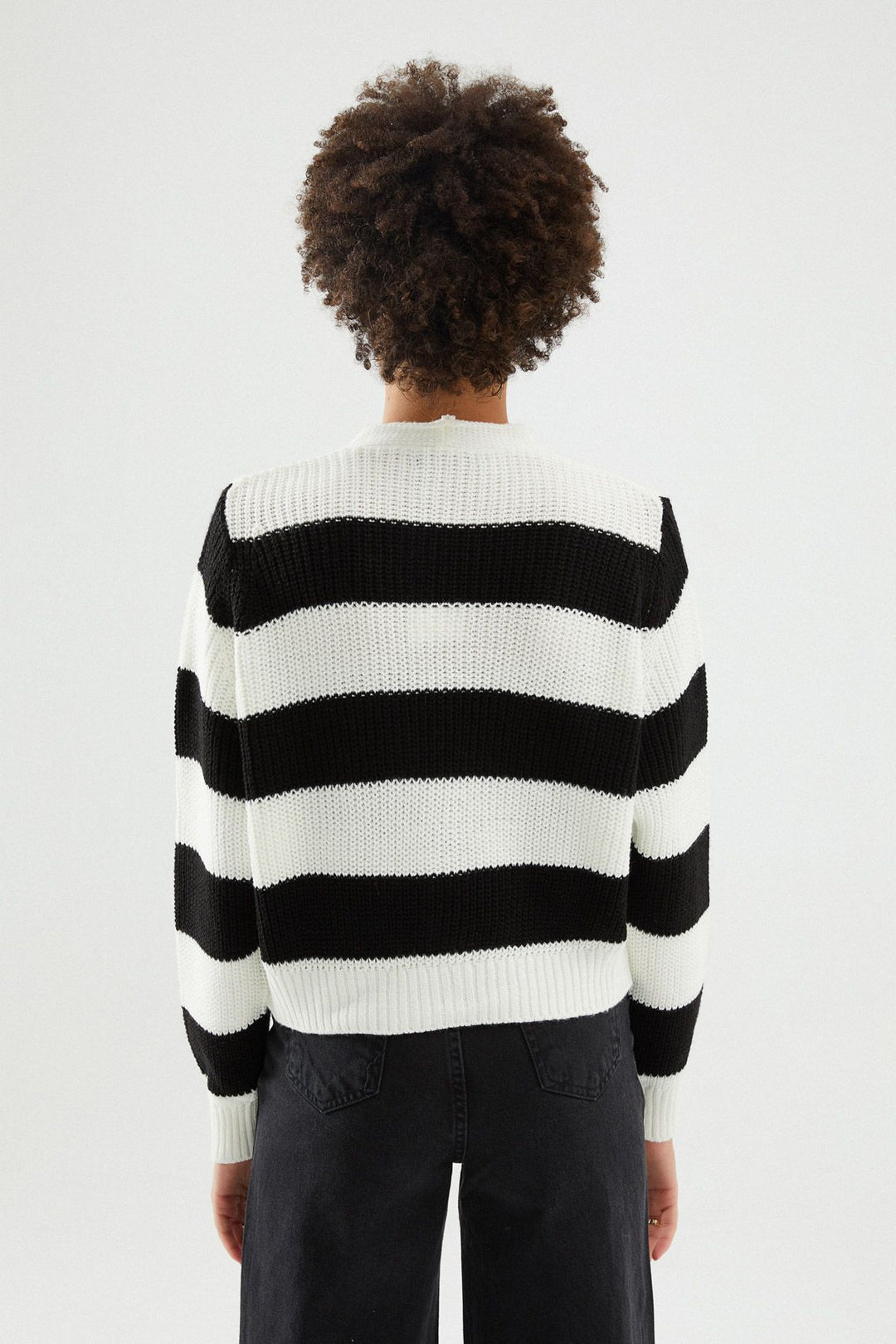 Çizgili Düğmeli Hırka Siyah