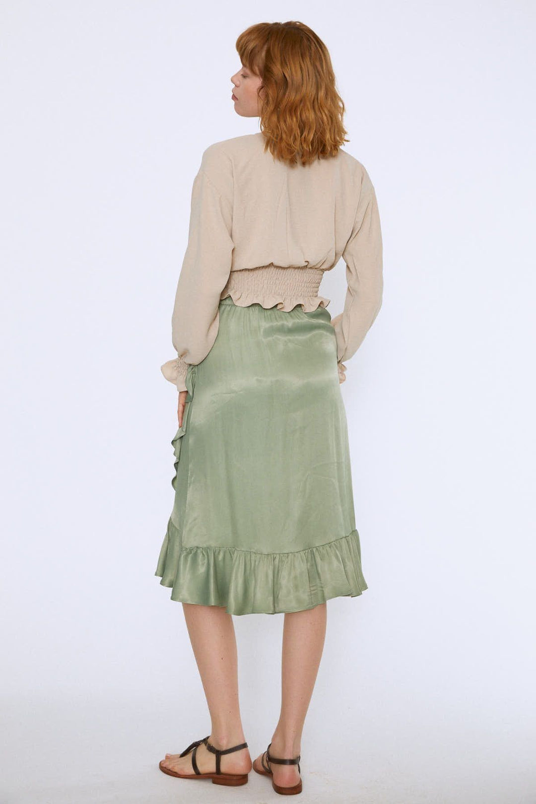 V-Neck Crop Blouse With Waist Gippe Beige