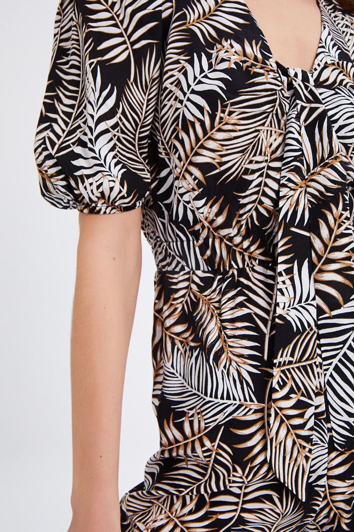 Yakası Bağlamalı V Yaka Tulum Siyah