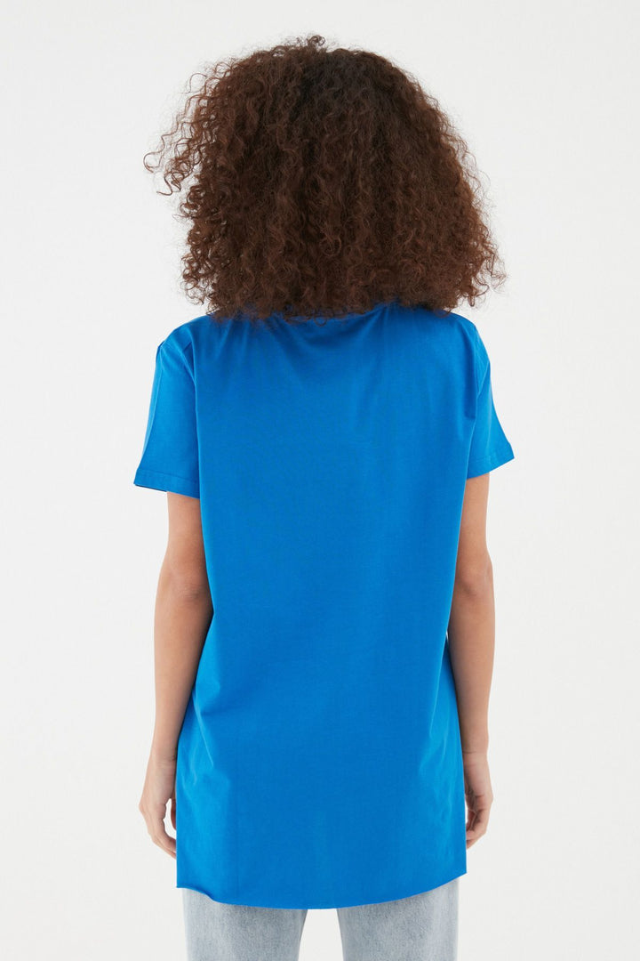 Bisiklet Yaka Yanı Yırtmaçlı Tişört Sax